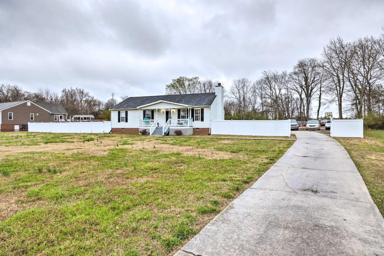 Holiday home With Pool, 5 Mi To Downtown!